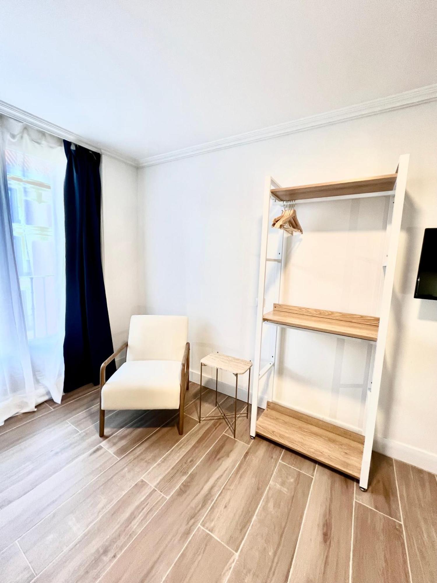 Albergue Miguel Angel Madrid Luaran gambar